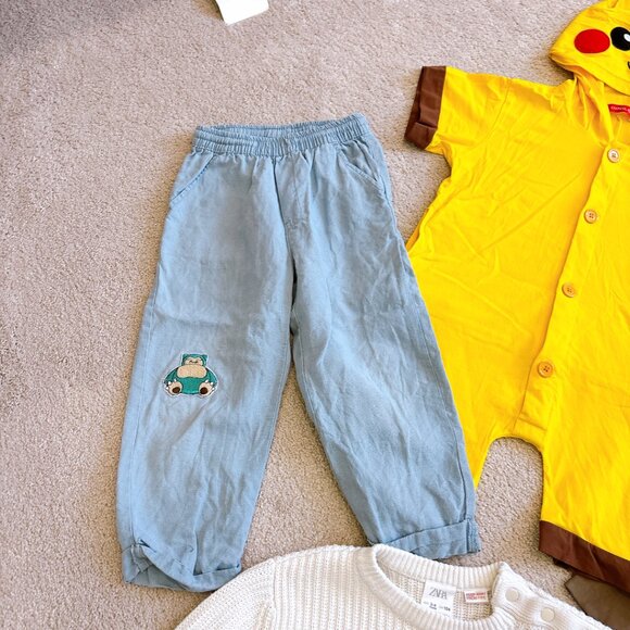 3-5 YEARS OLD BOY CLOTHING, CROCS, SOCCER TOY - Picture 4 of 13